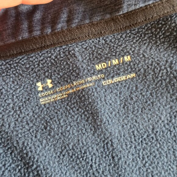 UNDER ARMOUR Loose Cold Gear Long Sleeve Sz M - Picture 6 of 6